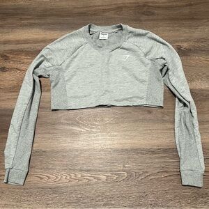 Gymshark Gray Training Cropped Long Sleeve Sweater Size Small